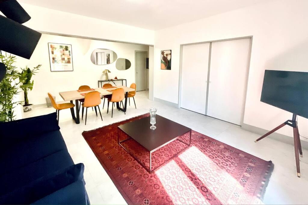 Gustave - Charming Eiffel Tower Appartement - Parijs Buitenkant foto